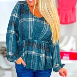 HoneyMe very soft plaid top